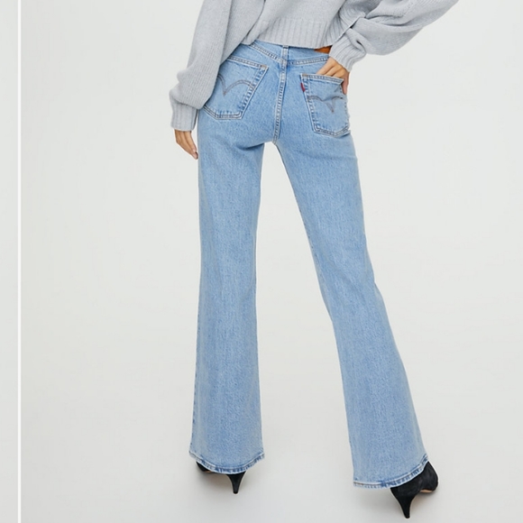 Levi's RIBCAGE Flare Tango Jeans - Picture 5 of 8